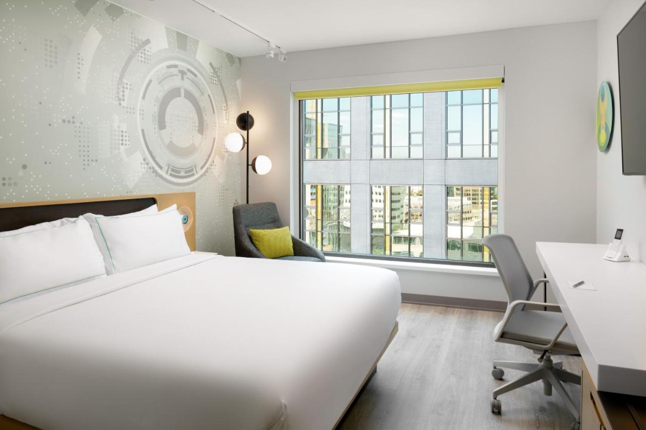 Deluxe 1 King Bed